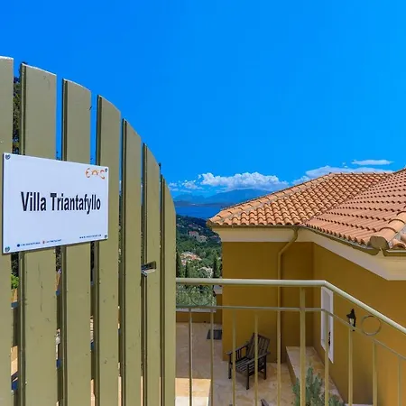 Rose Above Agni With Amazing Views וילה Kavalleraina