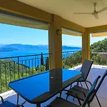 Rose Above Agni With Amazing Views Willa Kavalleraina