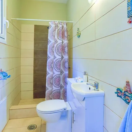 Rose Above Agni With Amazing Views Kavalleraina